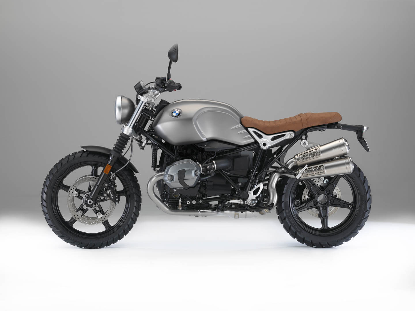 RnineT scrambler (2 of 20)